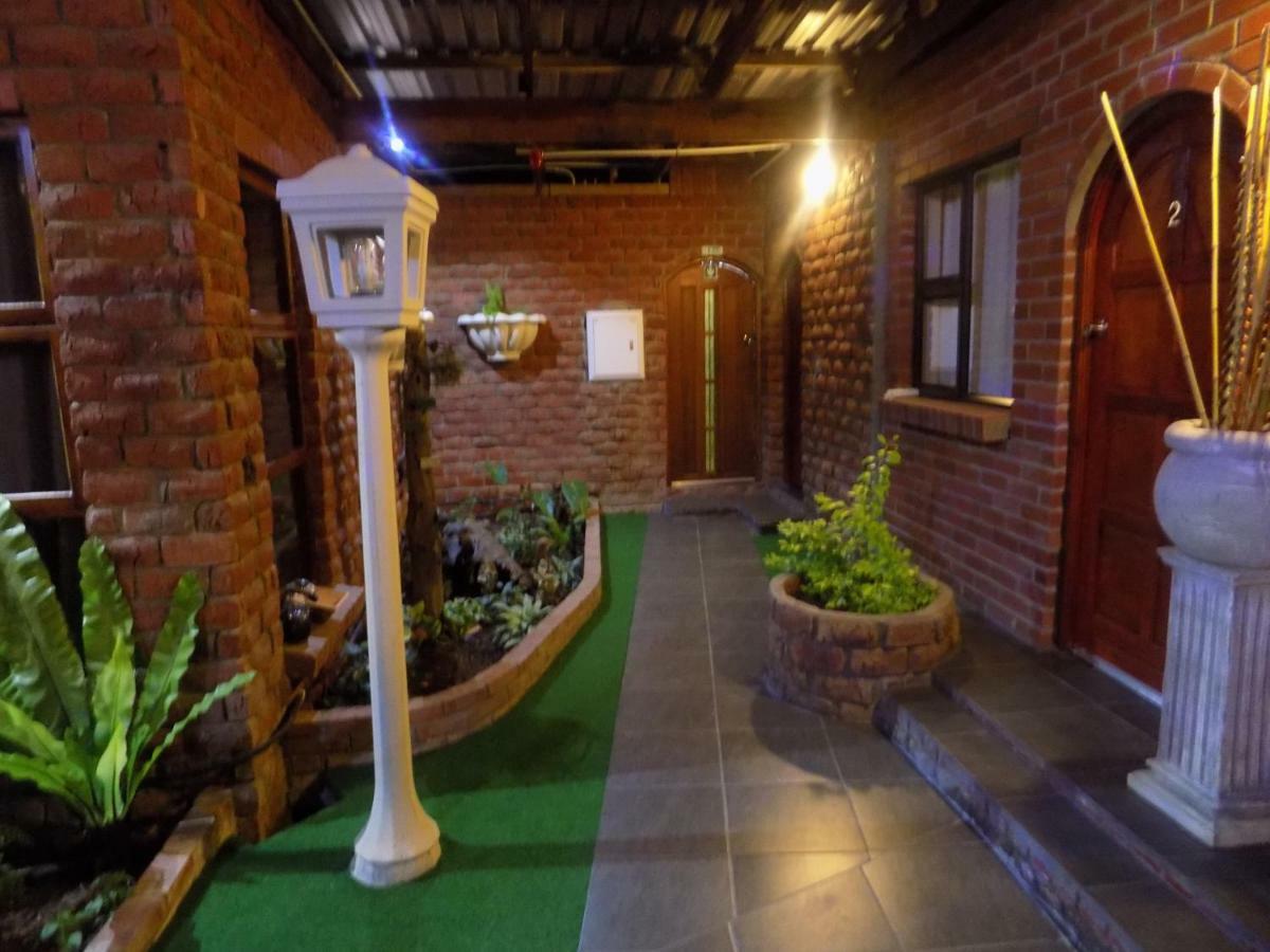 Haka Hana B&B Порт-Элизабет Экстерьер фото